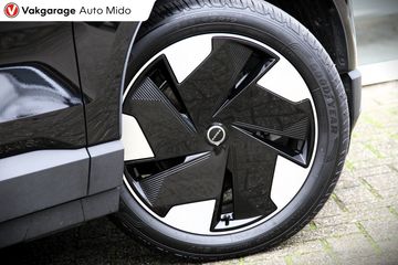 Voertuigafbeelding 8