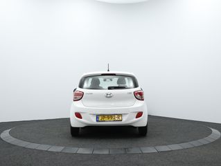 Voertuigafbeelding 10