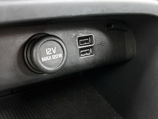 Voertuigafbeelding 12