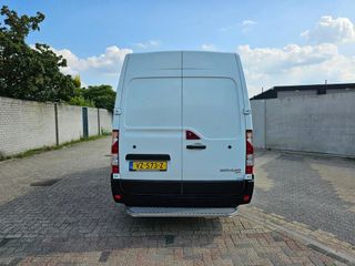 Voertuigafbeelding 4