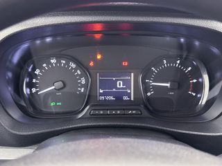 Voertuigafbeelding 5