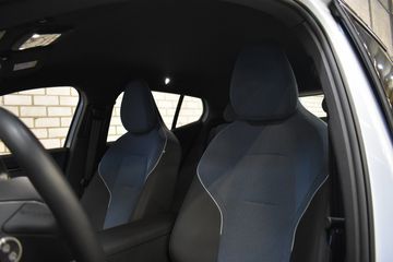 Voertuigafbeelding 3