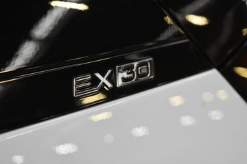 Voertuigafbeelding 38