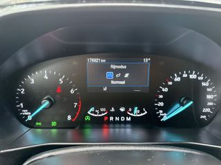 Voertuigafbeelding 9