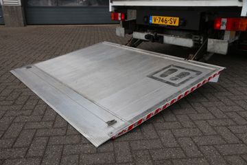 Voertuigafbeelding 14