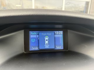 Voertuigafbeelding 12