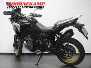 Voertuigafbeelding 4