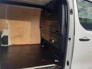 Voertuigafbeelding 10