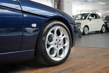 Voertuigafbeelding 12