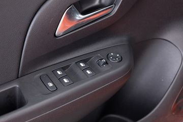 Voertuigafbeelding 7