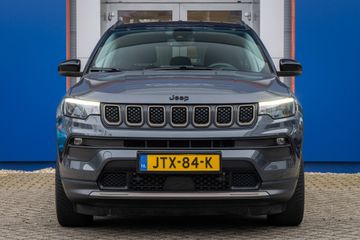 Voertuigafbeelding 3