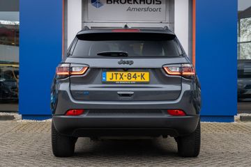 Voertuigafbeelding 5