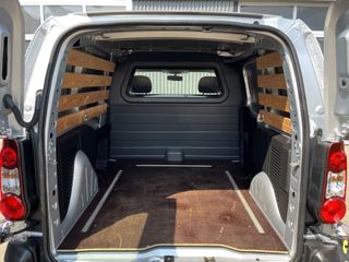 Voertuigafbeelding 24