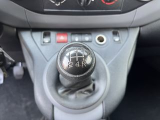 Voertuigafbeelding 38