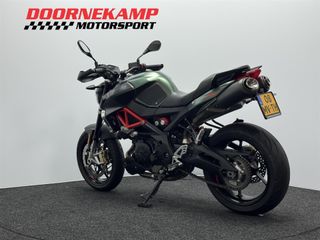 Voertuigafbeelding 10