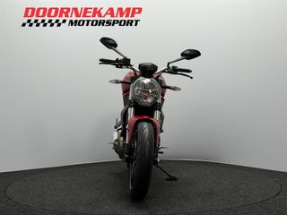 Voertuigafbeelding 4