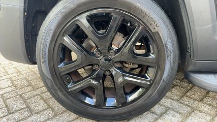 Voertuigafbeelding 8