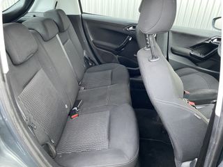 Voertuigafbeelding 17