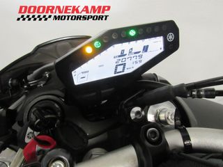 Voertuigafbeelding 6