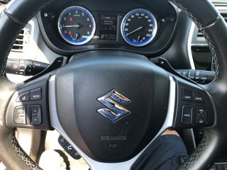 Voertuigafbeelding 6