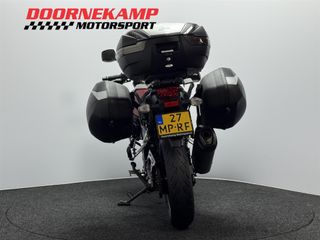 Voertuigafbeelding 12