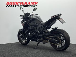 Voertuigafbeelding 10