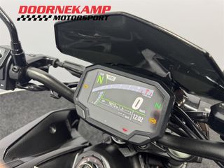 Voertuigafbeelding 16