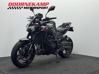 Voertuigafbeelding 6