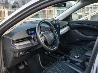 Voertuigafbeelding 9