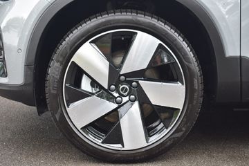 Voertuigafbeelding 4