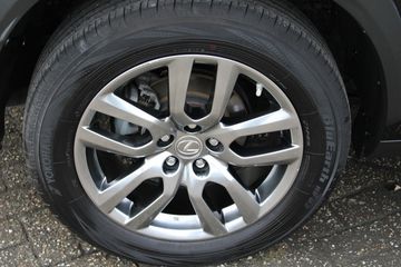 Voertuigafbeelding 4