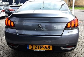 Voertuigafbeelding 10