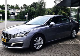 Voertuigafbeelding 12