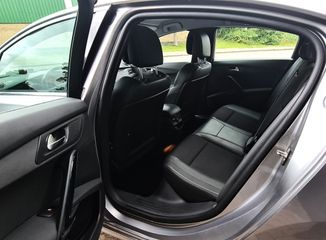 Voertuigafbeelding 9