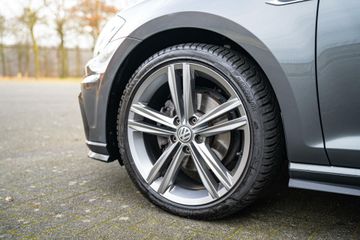 Voertuigafbeelding 9