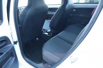 Voertuigafbeelding 16