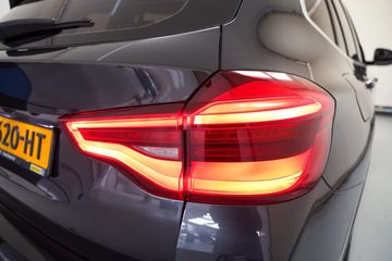 Voertuigafbeelding 42