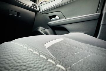 Voertuigafbeelding 24