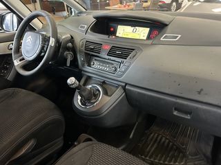 Voertuigafbeelding 14