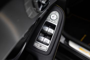 Voertuigafbeelding 12