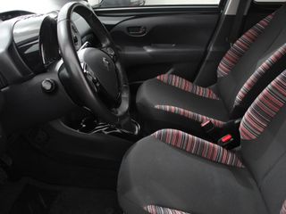 Voertuigafbeelding 8