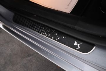 Voertuigafbeelding 15