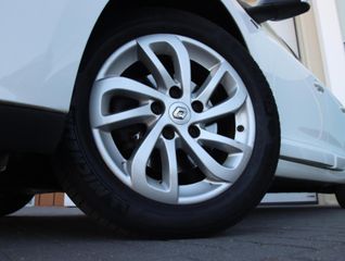 Voertuigafbeelding 8