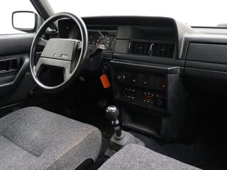 Voertuigafbeelding 6