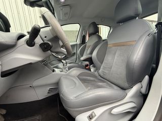 Voertuigafbeelding 10