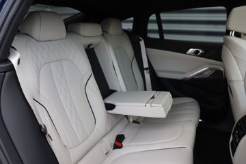 Voertuigafbeelding 21