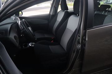 Voertuigafbeelding 12