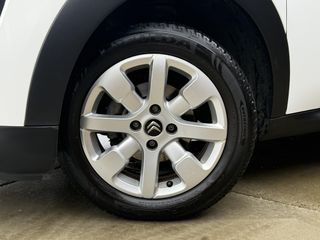 Voertuigafbeelding 25