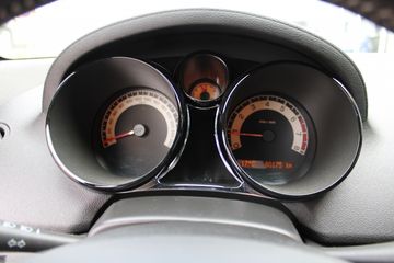 Voertuigafbeelding 14