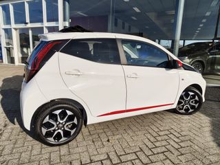 Voertuigafbeelding 5